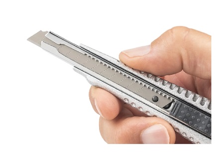  CUCHILLO CARTONERO CHICO DAHLE METALICO 9 MM 