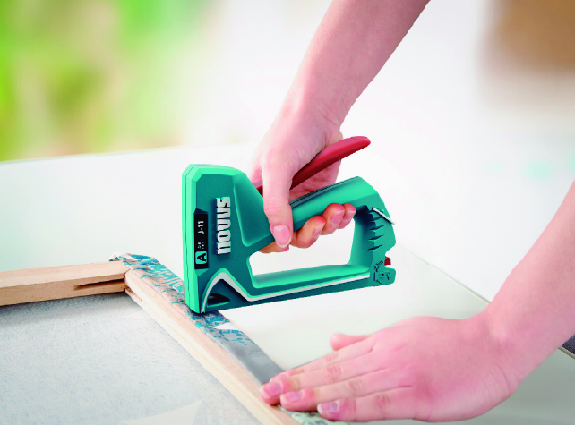  CLAVADORA ENGRAP.NOVUS J-11 53A/6/8 PLASTICA 